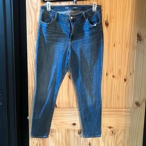 Old Navy High-Rise Super Skinny Jeans